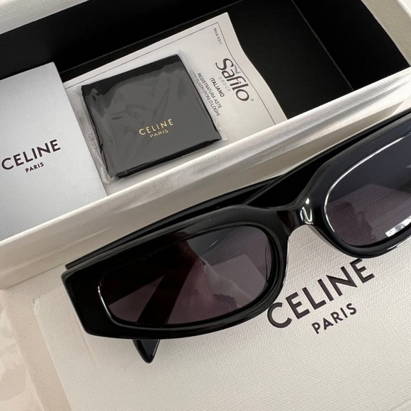 Celine Triomphe CL40269U - NWT - Picture 3 of 6